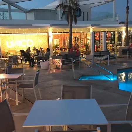 Апартаменты Beachfront In *