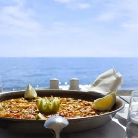 Beachfront In Апартаменты *