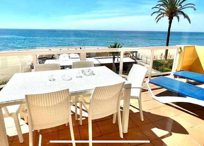 Beachfront In Lägenhet La Cala De Mijas