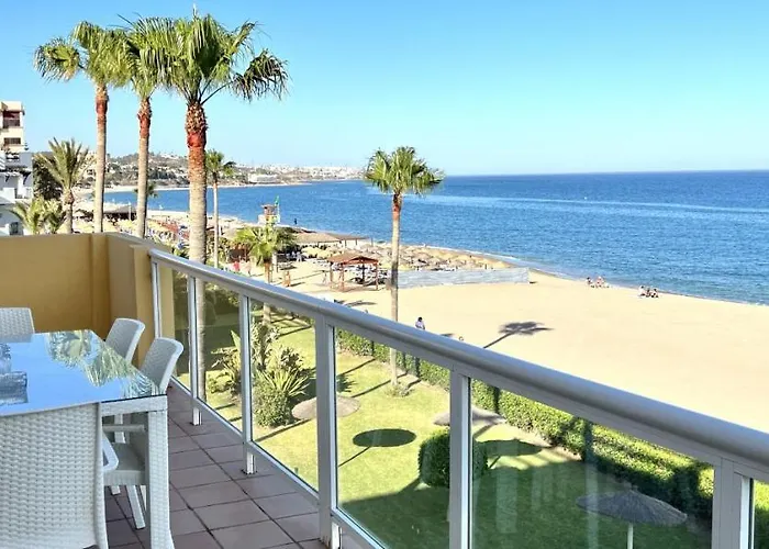 Beachfront In Lägenhet La Cala De Mijas